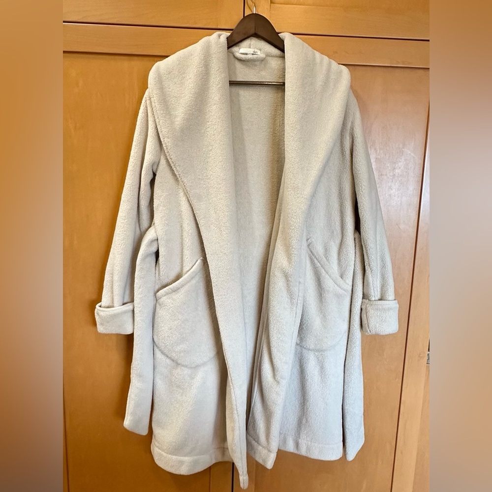 Skin Vivienne Fleece Robe - Picture 2 of 10